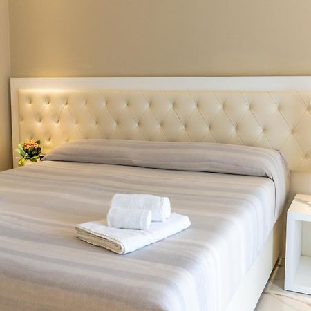 Residence Hotel Alba Palace Альба-Адріатіка Екстер'єр фото