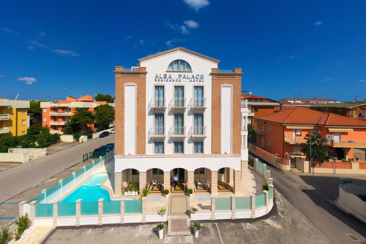 Residence Hotel Alba Palace Альба-Адріатіка Екстер'єр фото